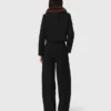 Cropped jacket with removable fur collar