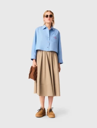 Embroidered shirt with pleated back