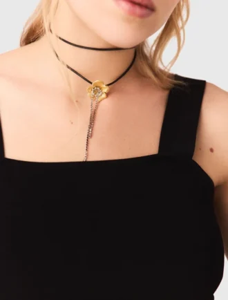 Flower necklace