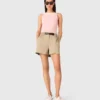 High straight-neck top High straight-neck top