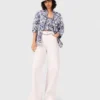 High-waisted wide-leg jeans High-waisted wide-leg jeans