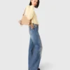 Jeans with chain-link belt Jeans with chain-link belt
