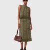 Knit skirt with rhinestone flowers