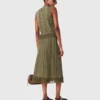 Knit skirt with rhinestone flowers