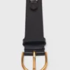 Leather belt with chain details Leather belt with chain details