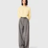 Removable jewel collar sweater Removable jewel collar sweater