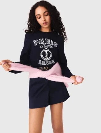 Round neck slogan sweater