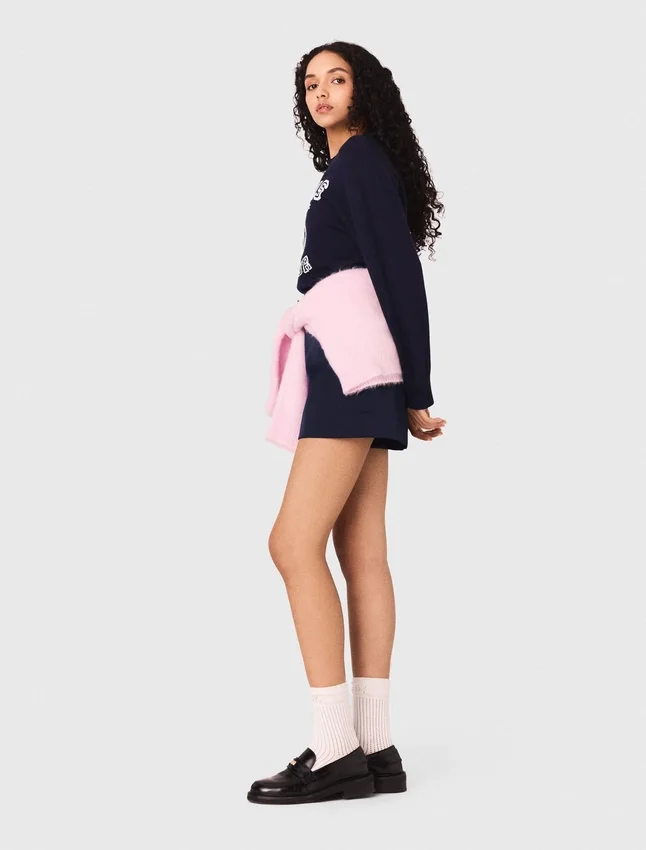 Round neck slogan sweater Round neck slogan sweater