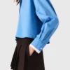 Shirt with removable jewellery Shirt with removable jewellery