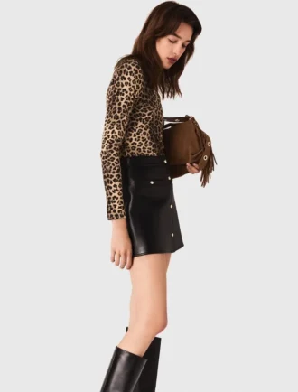 Short leather skirt