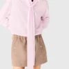 Short shirt with pussy bow Short shirt with pussy bow