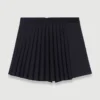 Straight-fit pleated shorts Straight-fit pleated shorts