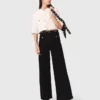Straight-leg jeans with patch pockets Straight-leg jeans with patch pockets