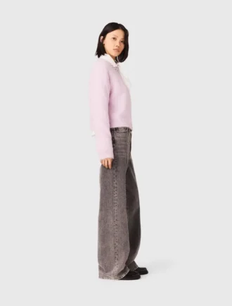 Sweater with jewelry collar Sweater with jewelry collar