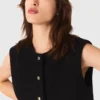 Tweed top with removable collar