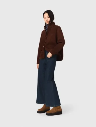 Wide jeans with patch pockets