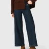 Wide jeans with patch pockets Wide jeans with patch pockets