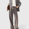 Wide-leg jeans with chain-link belt Wide-leg jeans with chain-link belt