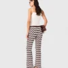 Zigzag crochet trousers Zigzag crochet trousers